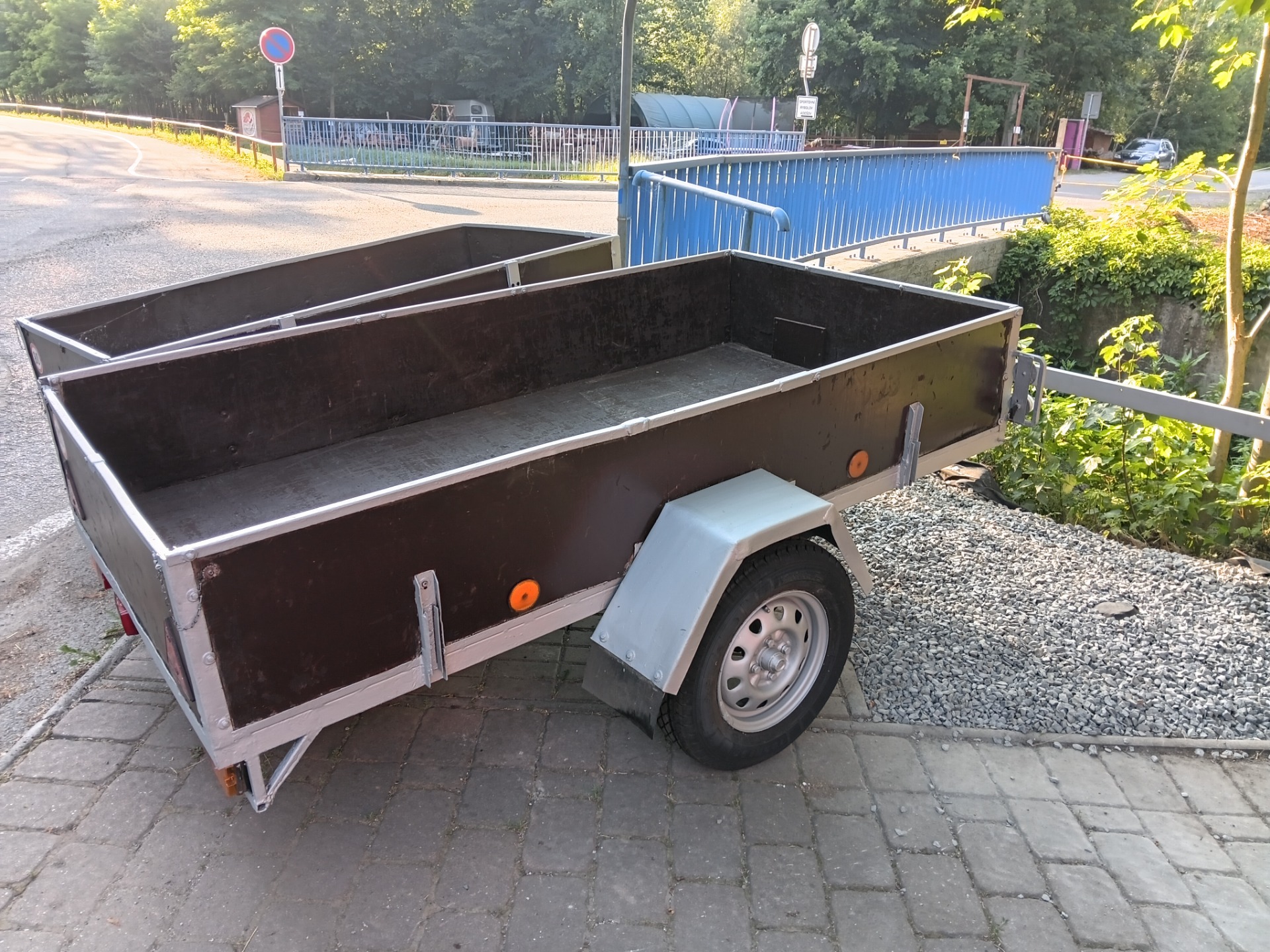 Půjčovna vozíků Havířov - větší vozík bez plachty
